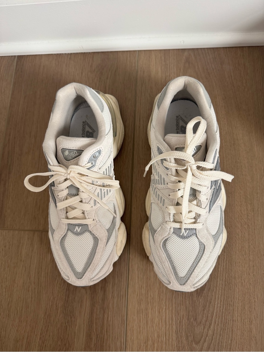 New Balance 9060 Sneakers - Picture 4 of 5